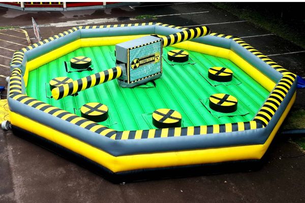 Alquiler de barredora hinchable en Barcelona